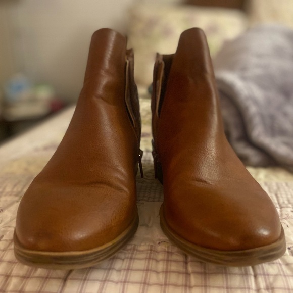 Stylish Brown Booties - Picture 9 of 16